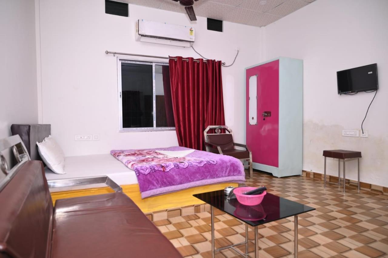 Chang Ghar Resort Kaziranga Exterior photo